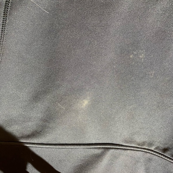 🎄Under Armor Hoodie - Picture 3 of 5